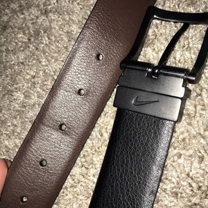 reversible Nike belt 34